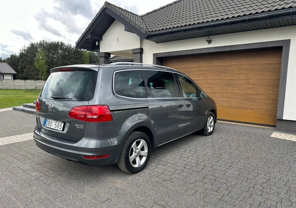 Volkswagen Sharan cena 47800 przebieg: 269860, rok produkcji 2014 z Połaniec małe 379